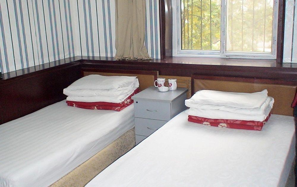 Guangwai Jingbin Hostel West Railway Station Peking  Buitenkant foto